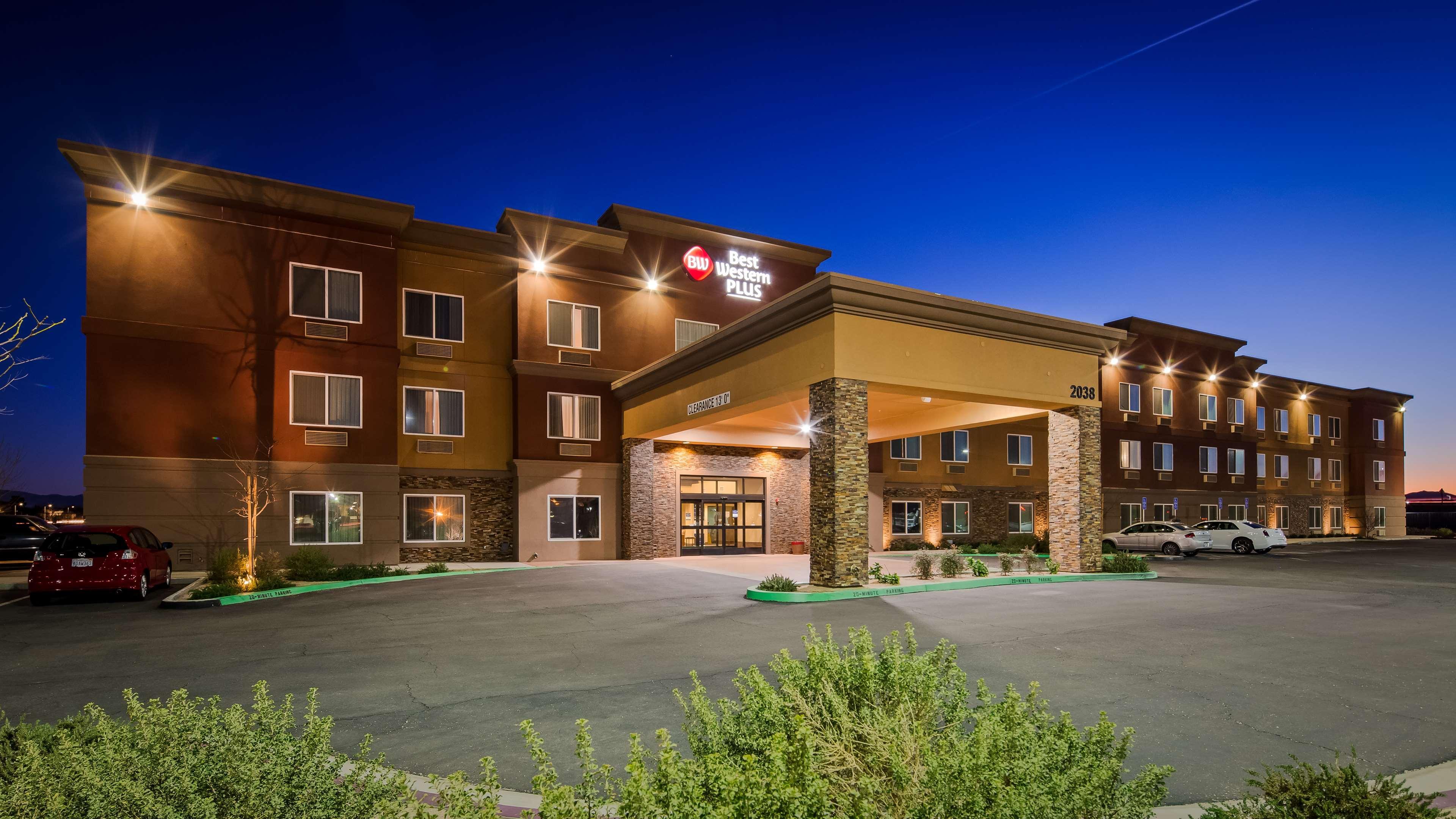 Wyndham Garden Ca 3* Lancaster