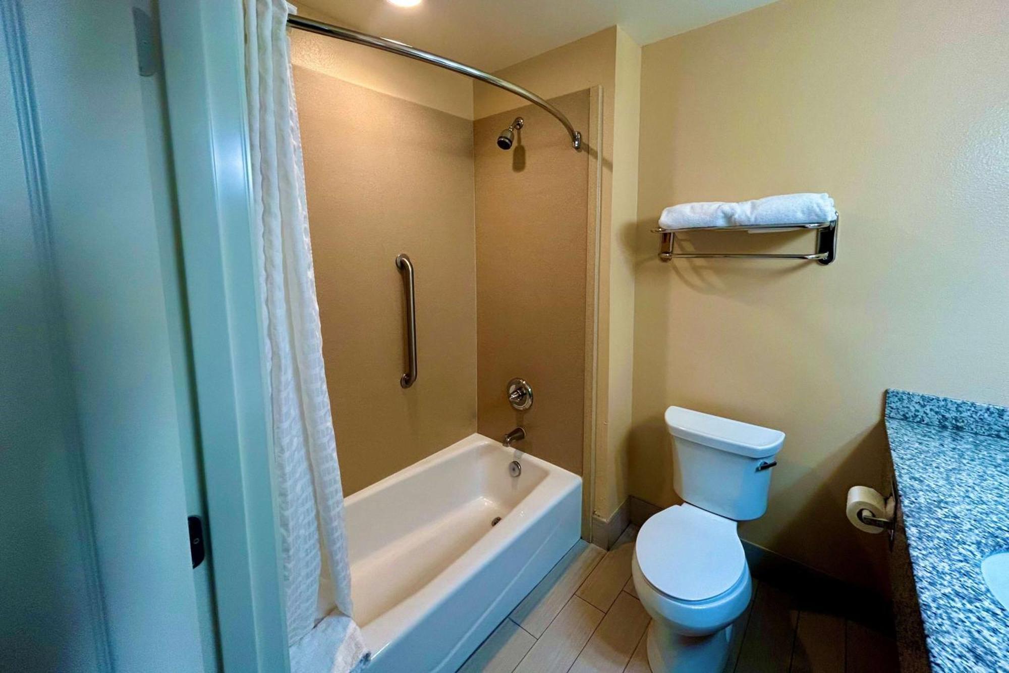 Wyndham Garden Ca Hotel