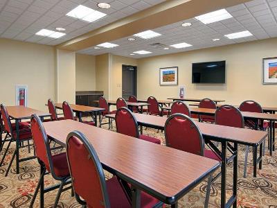 Hotel Wyndham Garden Ca Lancaster